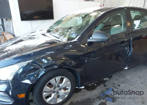 2016 Chevrolet Cruze Limited Ls Auto z USA, uszkodzony, nr VIN 1G1PC5SG7G7139839